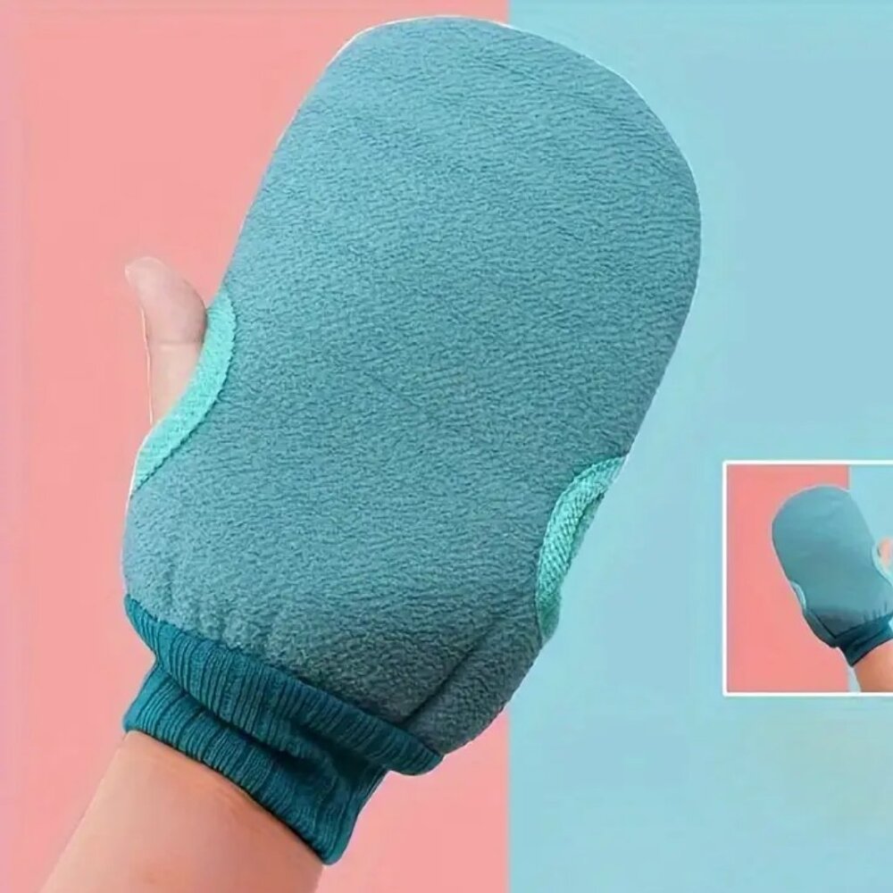 Thumbs Out Exfoliating Glove  NWT